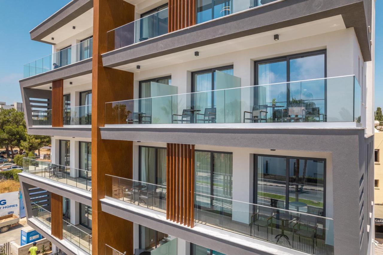 Waterside Sea View Apartments Paphos Esterno foto