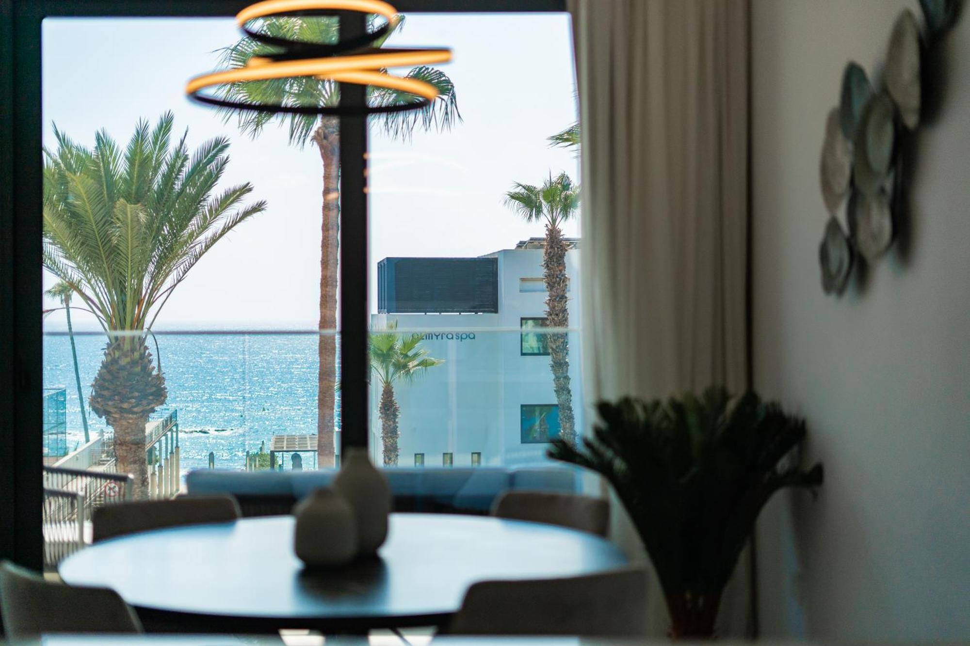 Waterside Sea View Apartments Paphos Esterno foto