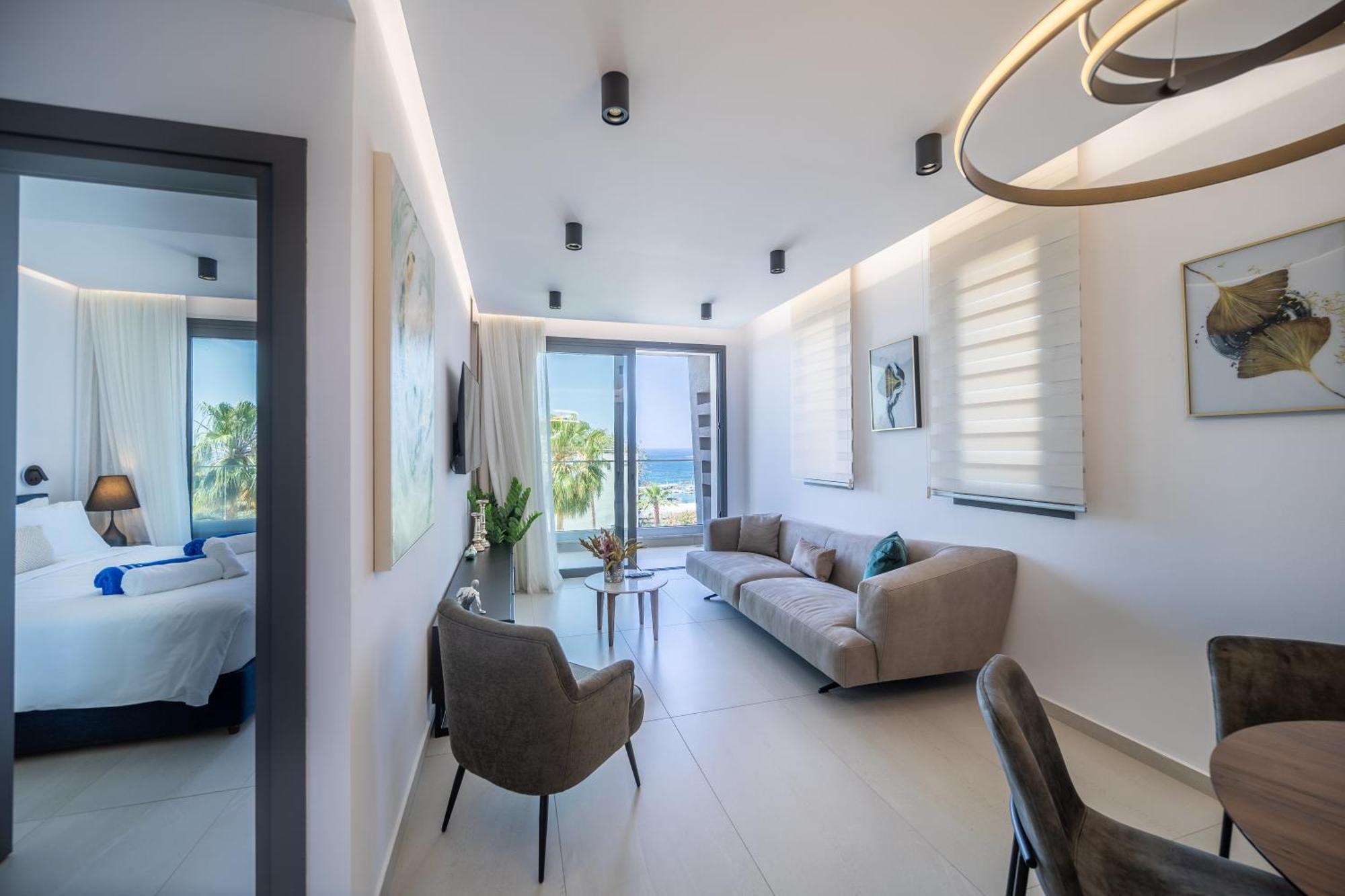 Waterside Sea View Apartments Paphos Esterno foto