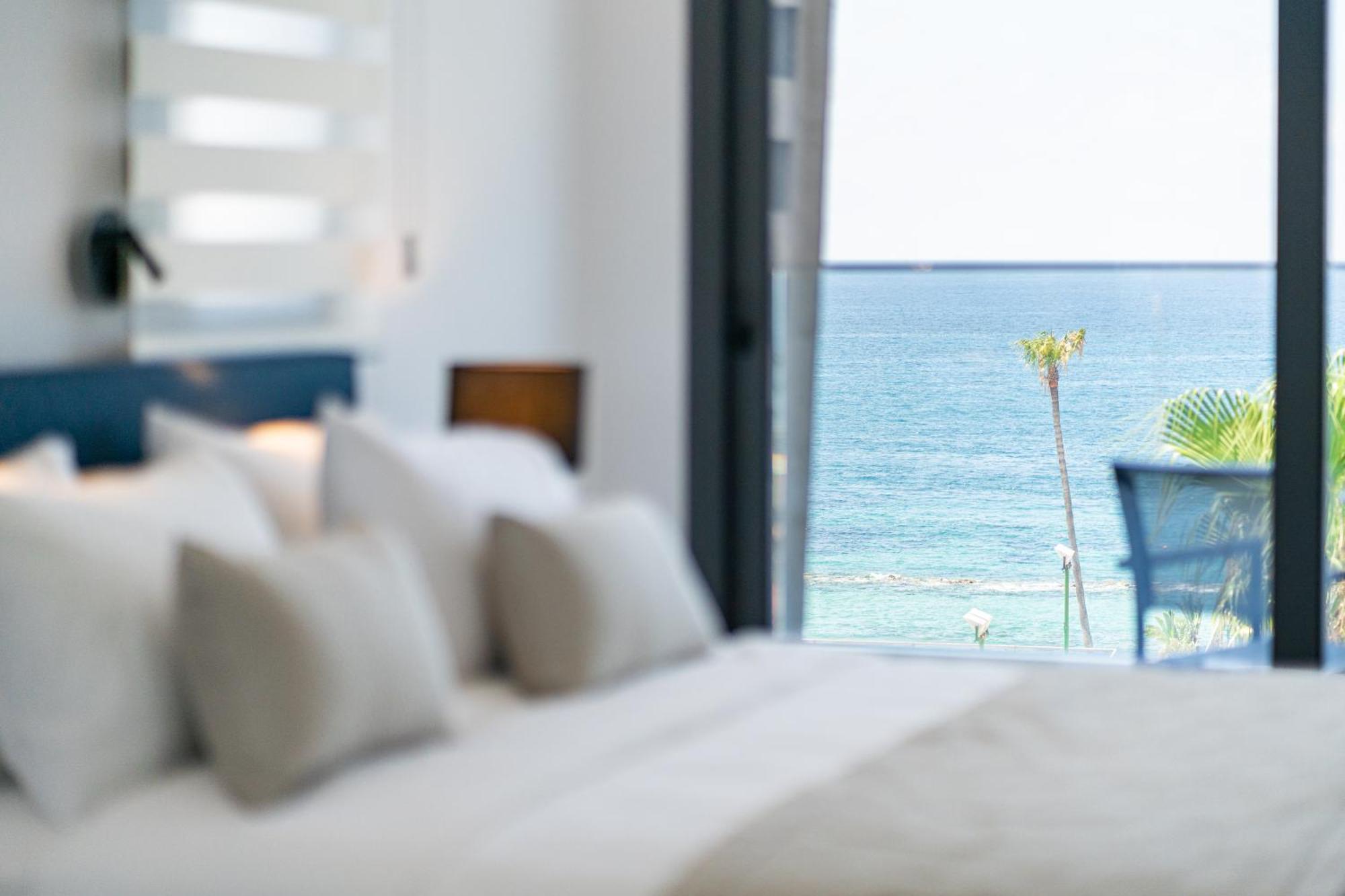 Waterside Sea View Apartments Paphos Esterno foto