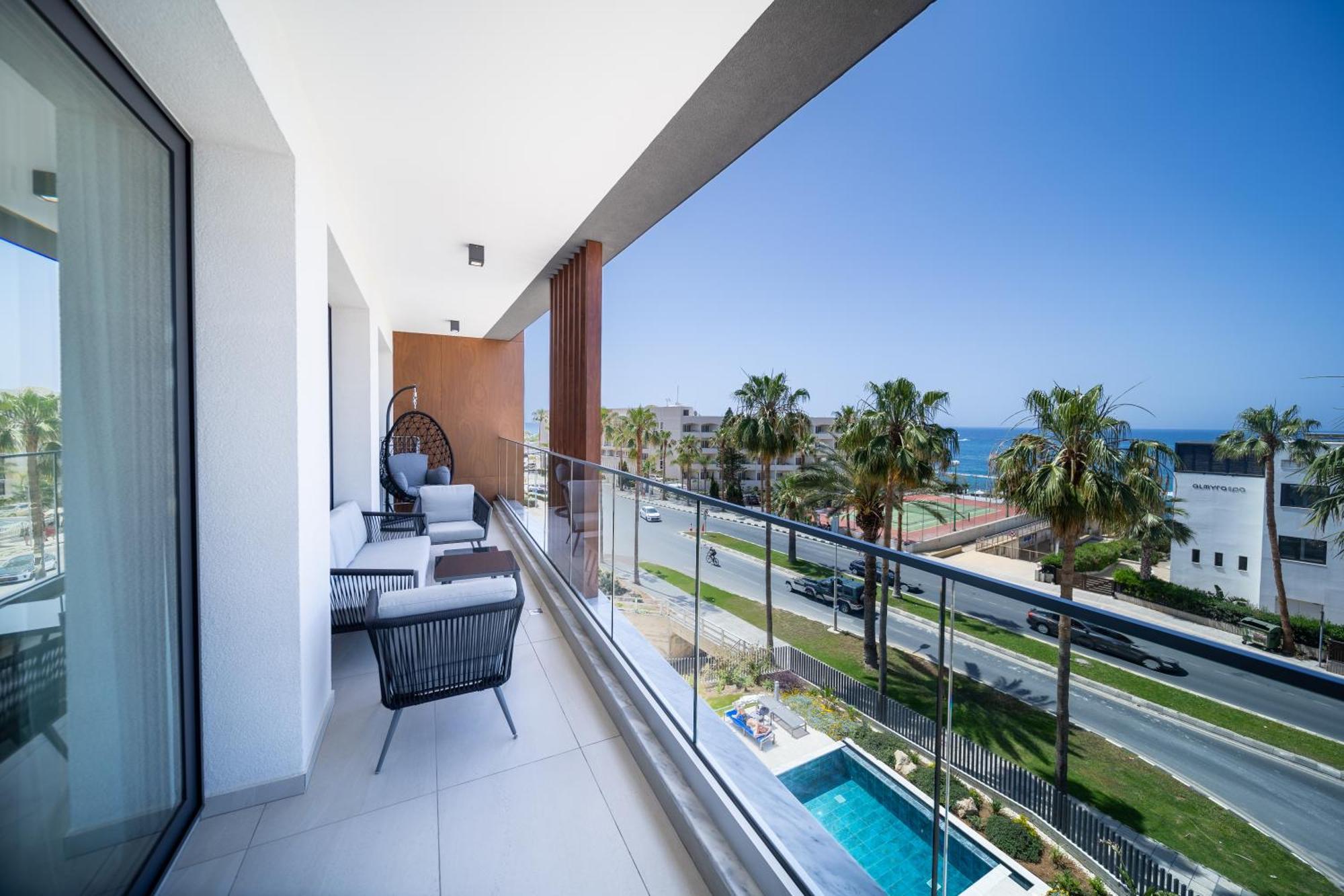 Waterside Sea View Apartments Paphos Esterno foto